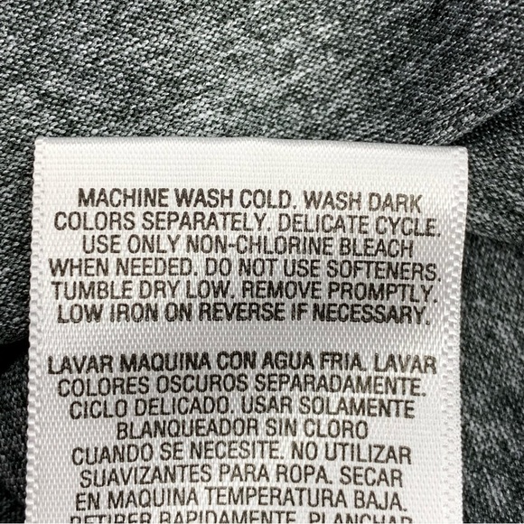 Large Everlast Grey Pink Athletic Tee Activewear T Shirt Stretch V Neck - Picture 8 of 9